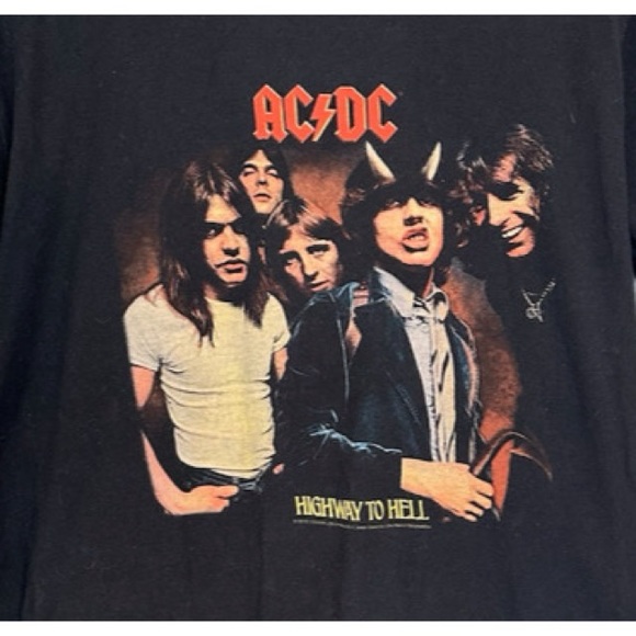 AC/DC T-Shirt. Size Large. - Picture 3 of 6
